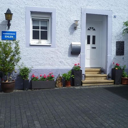 Ferienwohnung Ehlen Im Alten Winzerhaus Цельтинген-Рахтиг Экстерьер фото