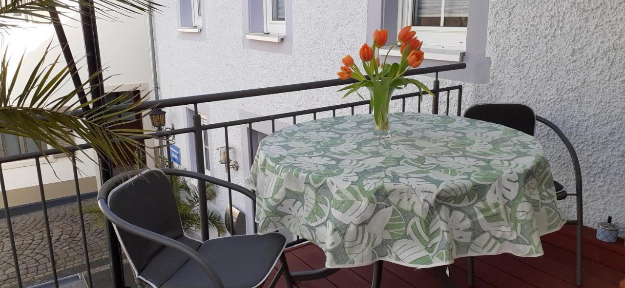 Ferienwohnung Ehlen Im Alten Winzerhaus Цельтинген-Рахтиг Экстерьер фото