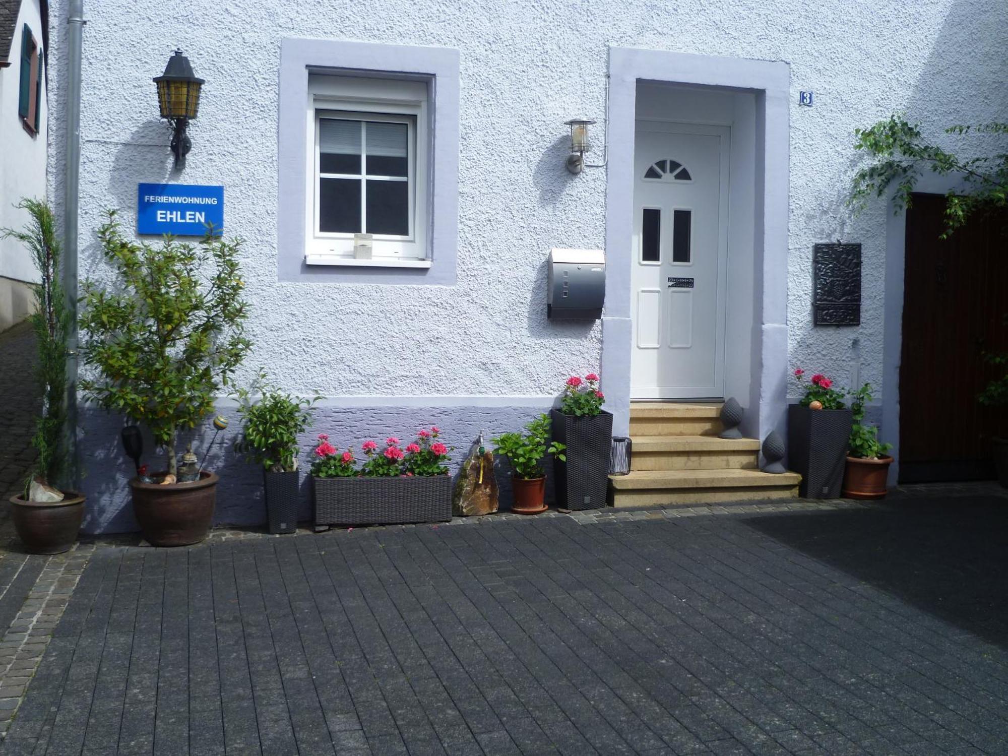 Ferienwohnung Ehlen Im Alten Winzerhaus Цельтинген-Рахтиг Экстерьер фото
